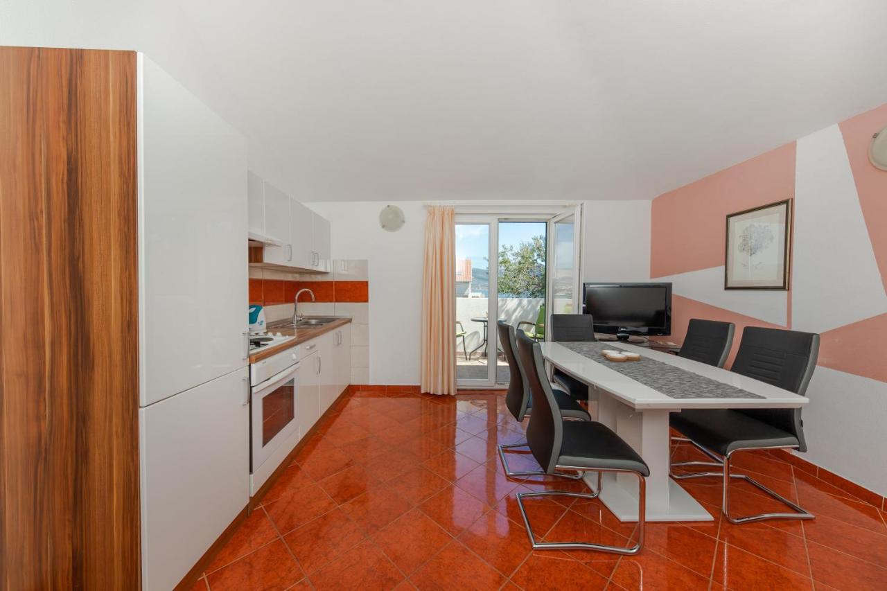 Apartments Danica トロギール エクステリア 写真