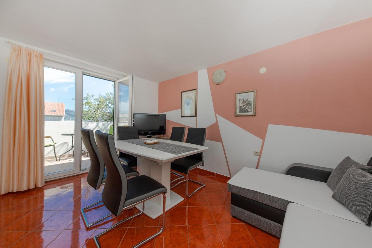 Apartments Danica トロギール エクステリア 写真
